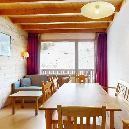 Aparthotel Les Arolles - 1800 La Plagne-Tarentaise