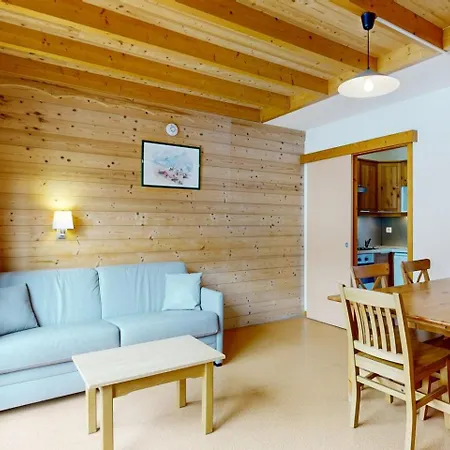 Aparthotel Les Arolles - 1800 La Plagne-Tarentaise